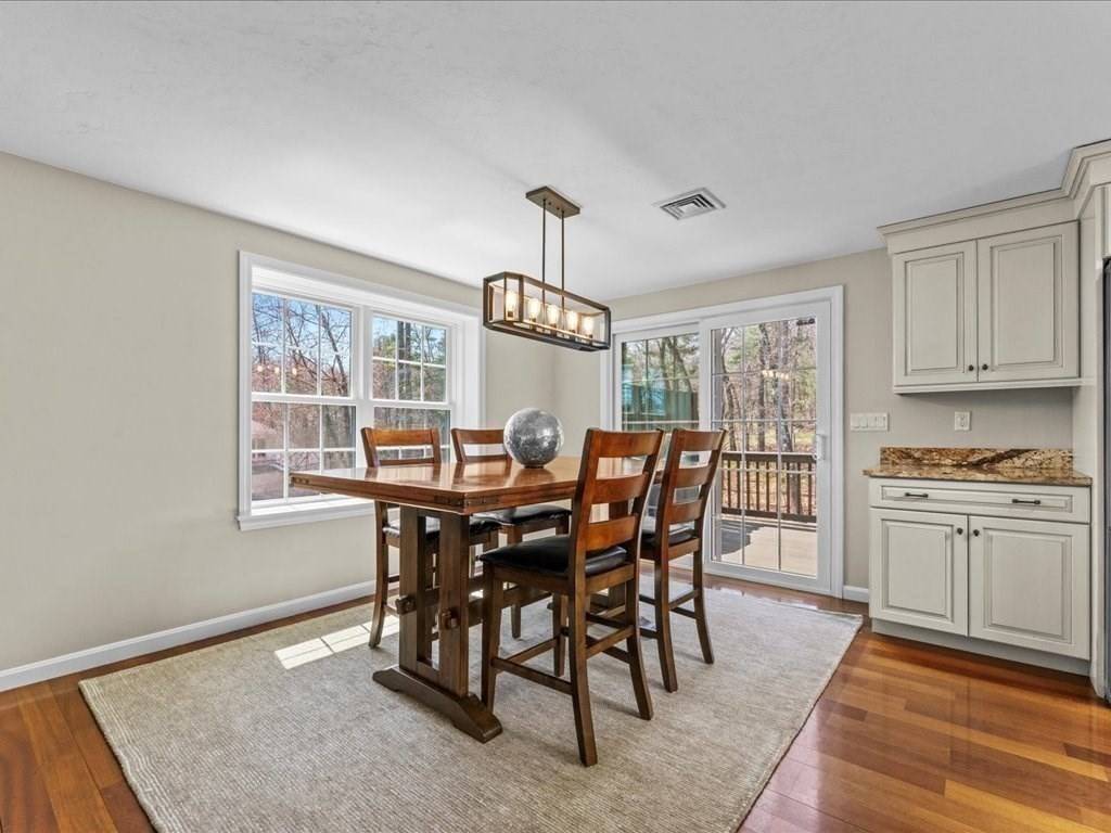 Southborough, MA 01772,4 Summit Rd
