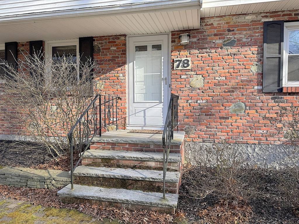 Sharon, MA 02067,78 Deerfield Rd