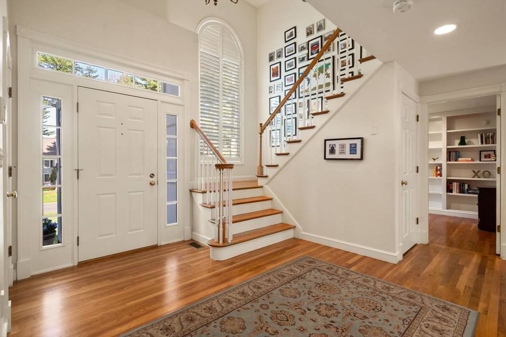 32 Draper Rd Dover, MA 02030