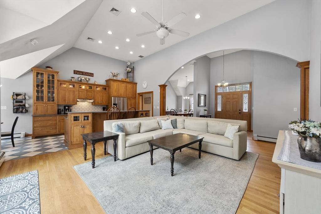 58 Chadderton Way Middleboro, MA 02346
