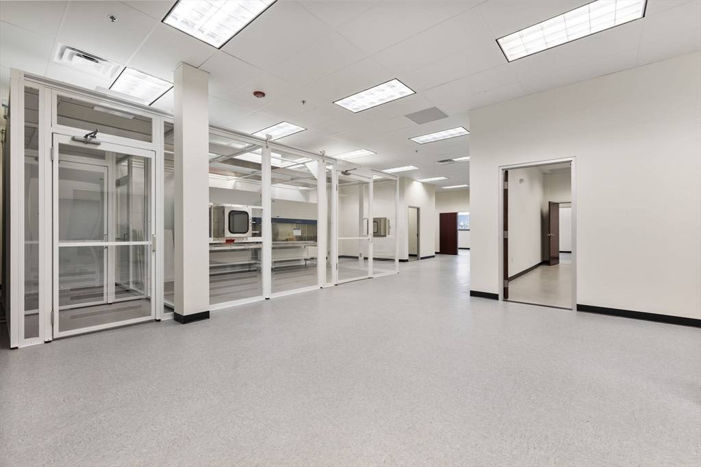 Woburn, MA 01801,100 Tradecenter Drive #800