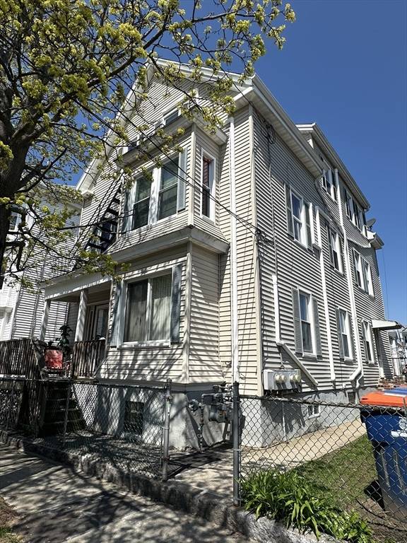 New Bedford, MA 02744,119 Division St