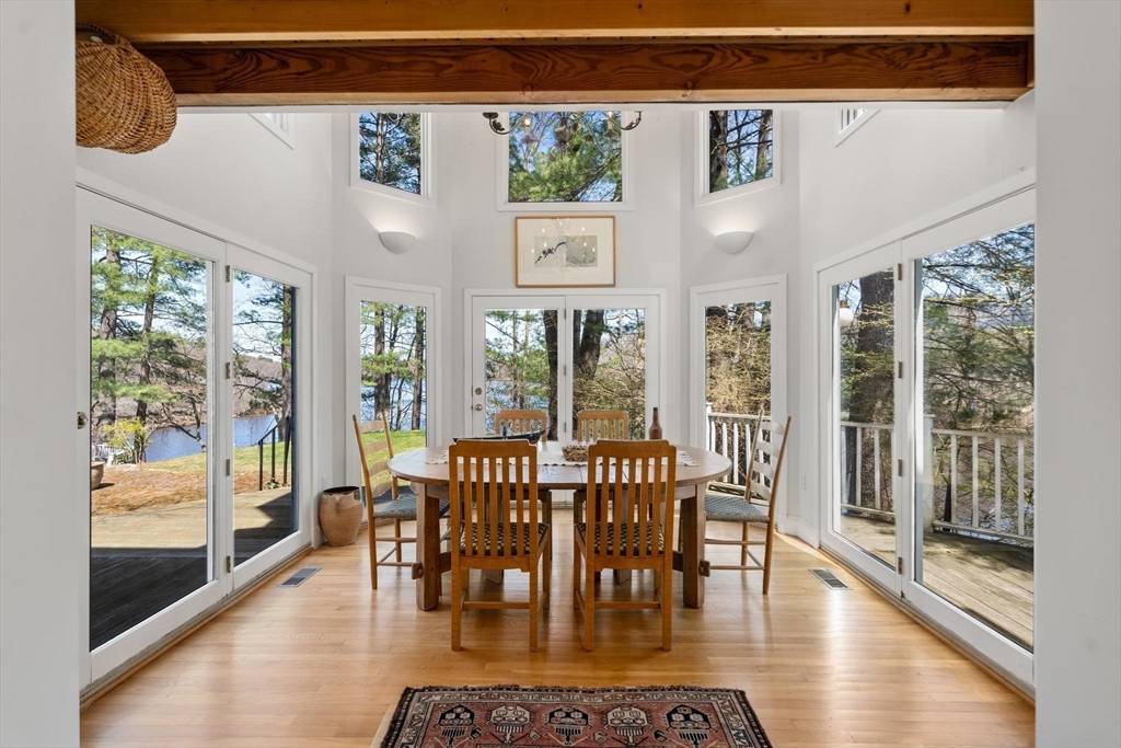 85 Kingswood Rd Newton, MA 02466