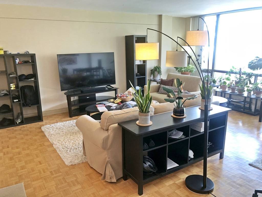 Brookline, MA 02446,45 Longwood Ave #506