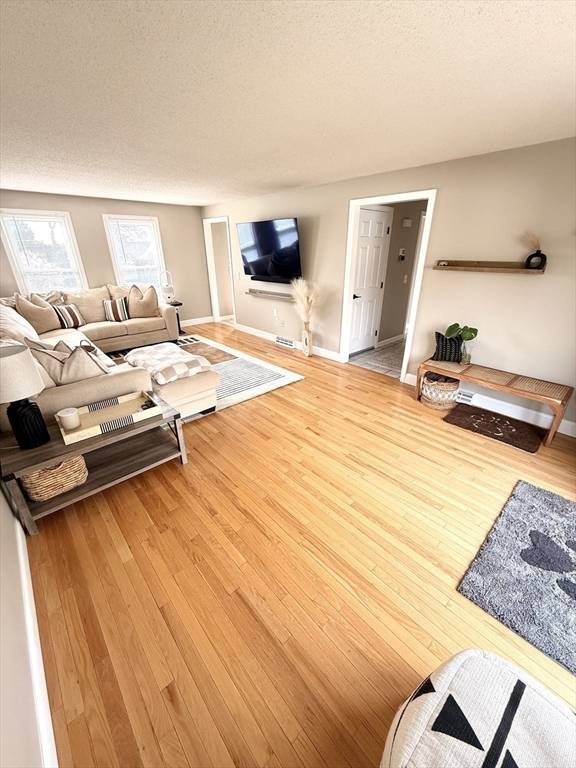 59 Chalmers Street Springfield, MA 01118
