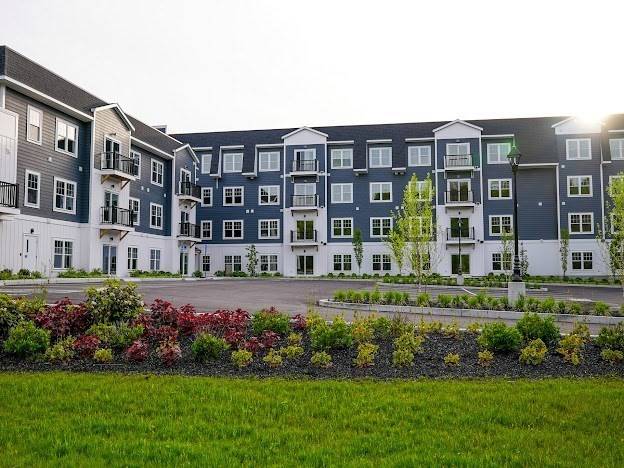 Milton, MA 02186,485 Blue Hills Parkway #24