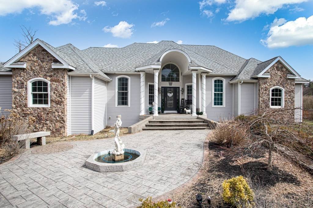 Fall River, MA 02747,427 Yellow Hill Rd