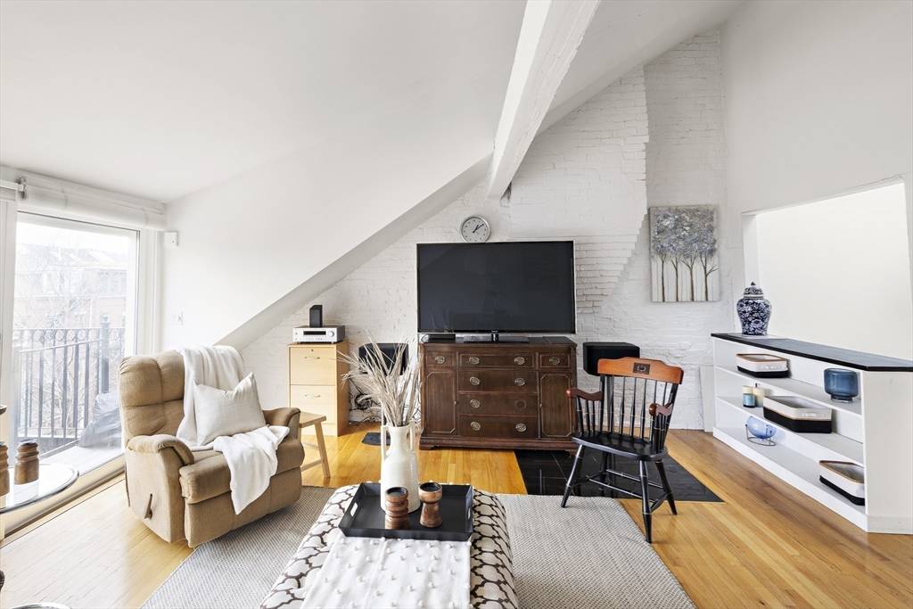 116 W Concord St #4 Boston, MA 02118