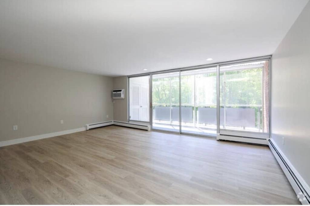 Stoneham, MA 02180,1 Stonehill #3K