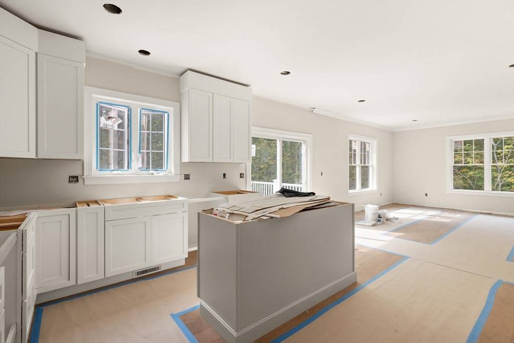 Easton, MA 02356,260 Massapoag Ave