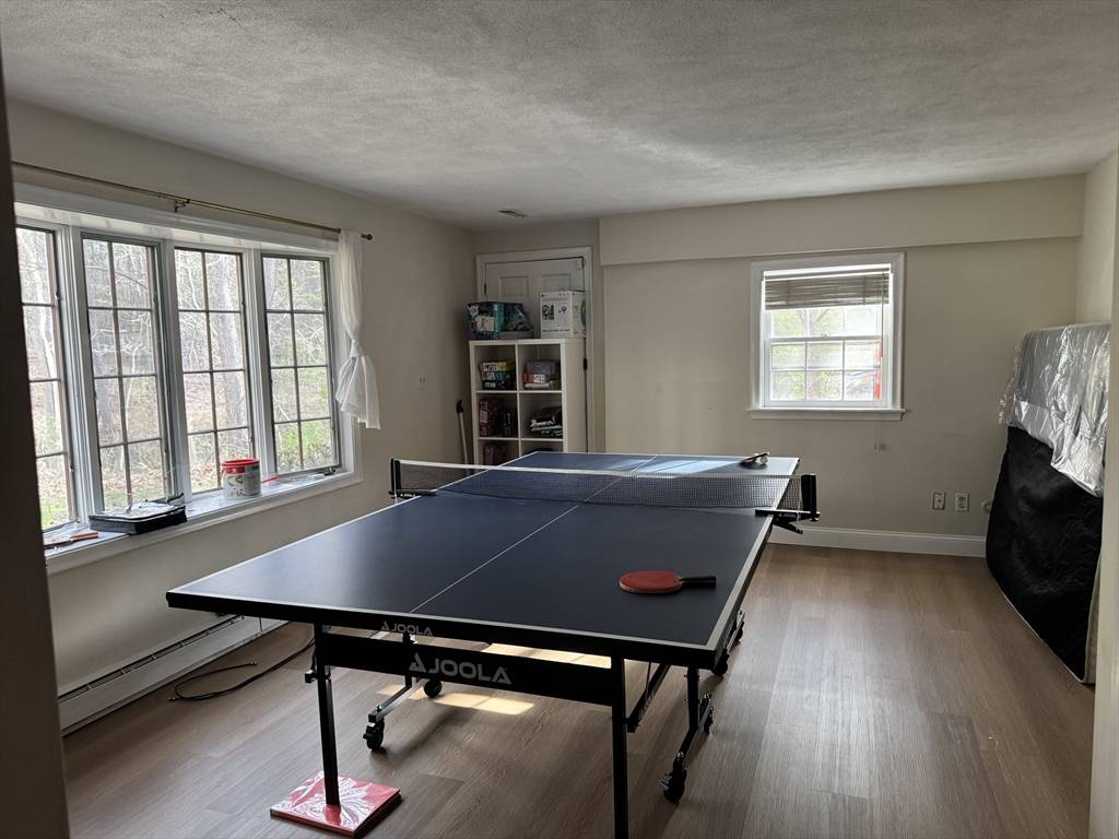 Acton, MA 01720,10 Greenwood Ln #1