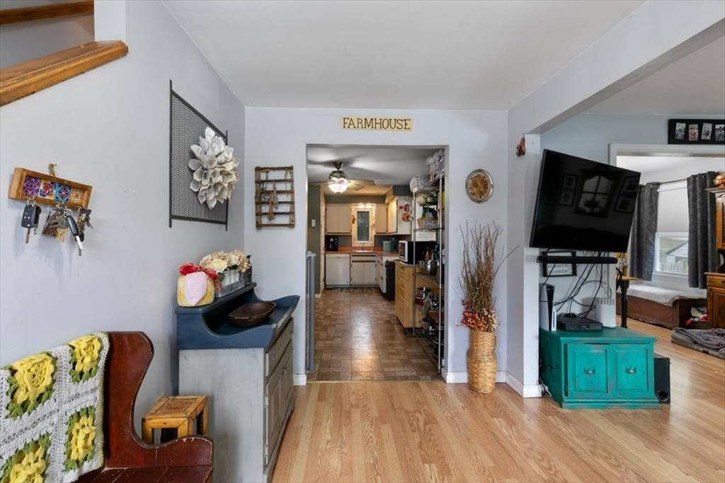North Andover, MA 01845,209 High Street #209