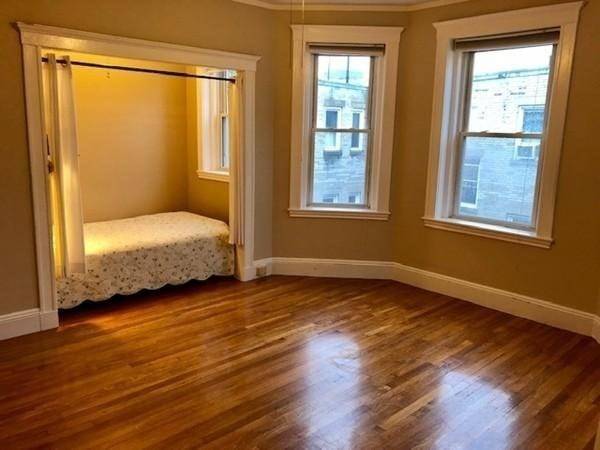 Boston, MA 02215,131 Park Dr #37