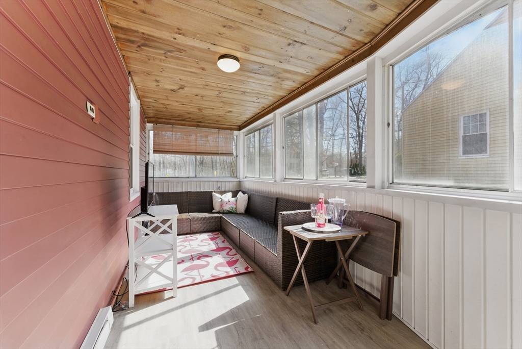West Springfield, MA 01089,94 Smyrna St