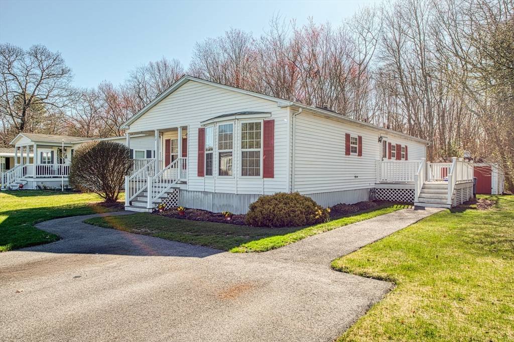 Taunton, MA 02780,50 Highland Street #12