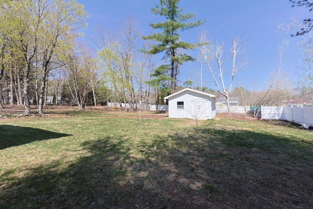 Lunenburg, MA 01462,27 Dana St
