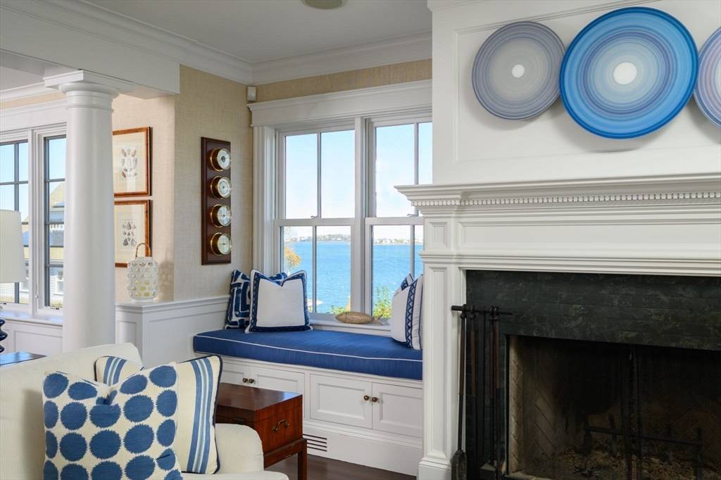 Hingham, MA 02043,17 Paige Street