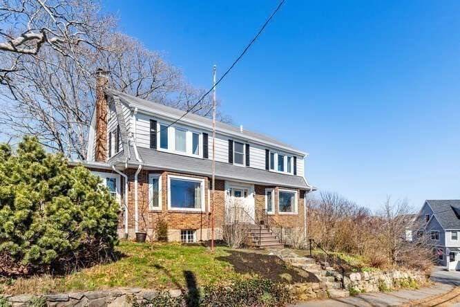 Swampscott, MA 01907,21 Bay View Dr