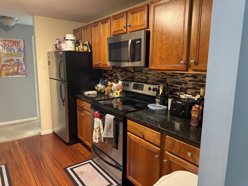 Hudson, MA 01749,200 Manning St #14B