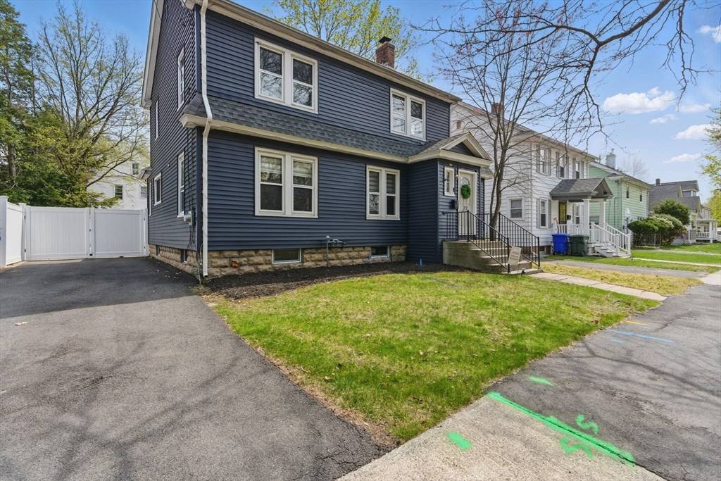 Springfield, MA 01109,27 Newhall Street