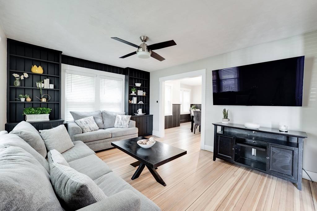 10 Callender Avenue East Longmeadow, MA 01028