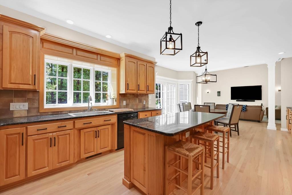 East Longmeadow, MA 01028,20 Ericka Cir