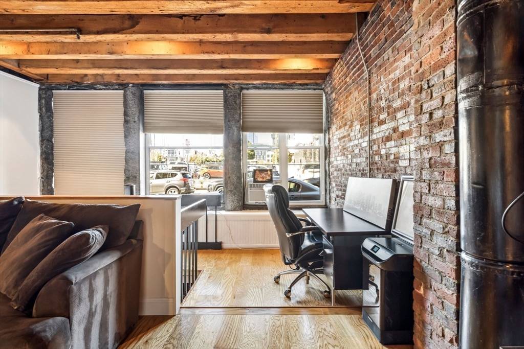 Boston, MA 02109,57 Fulton Street #4