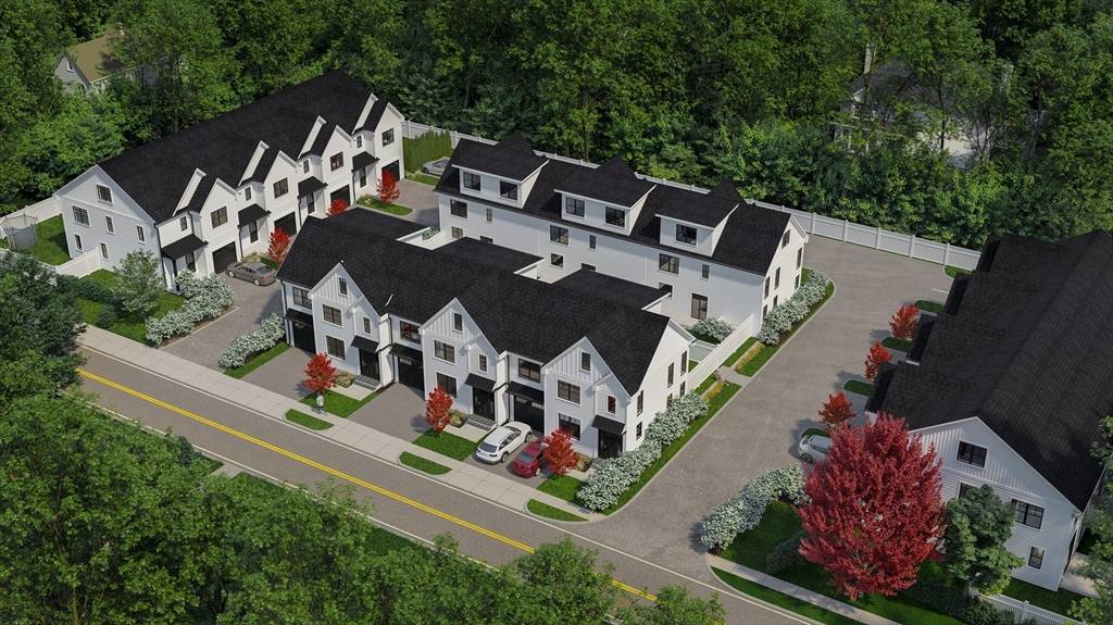Bedford, MA 01730,36 Loomis Street #302