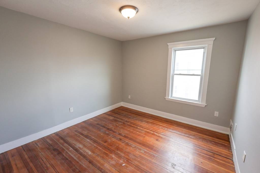 Boston, MA 02125,23 Barry Street #3A