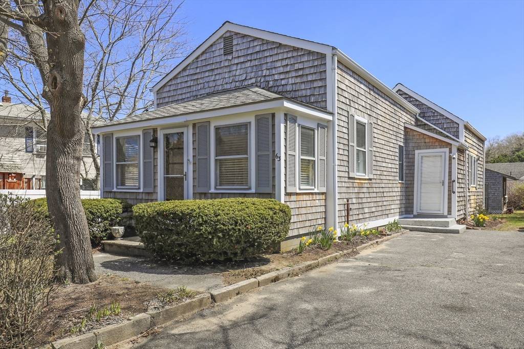 Bourne, MA 02532,63 Adams St
