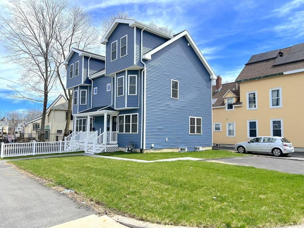 Haverhill, MA 01830,10 William #10