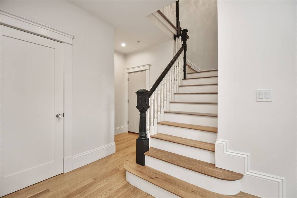 Westborough, MA 01581,30 East Main Street #3