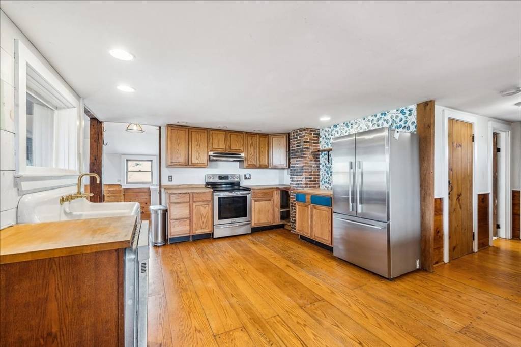 Belchertown, MA 01007,296 South Street