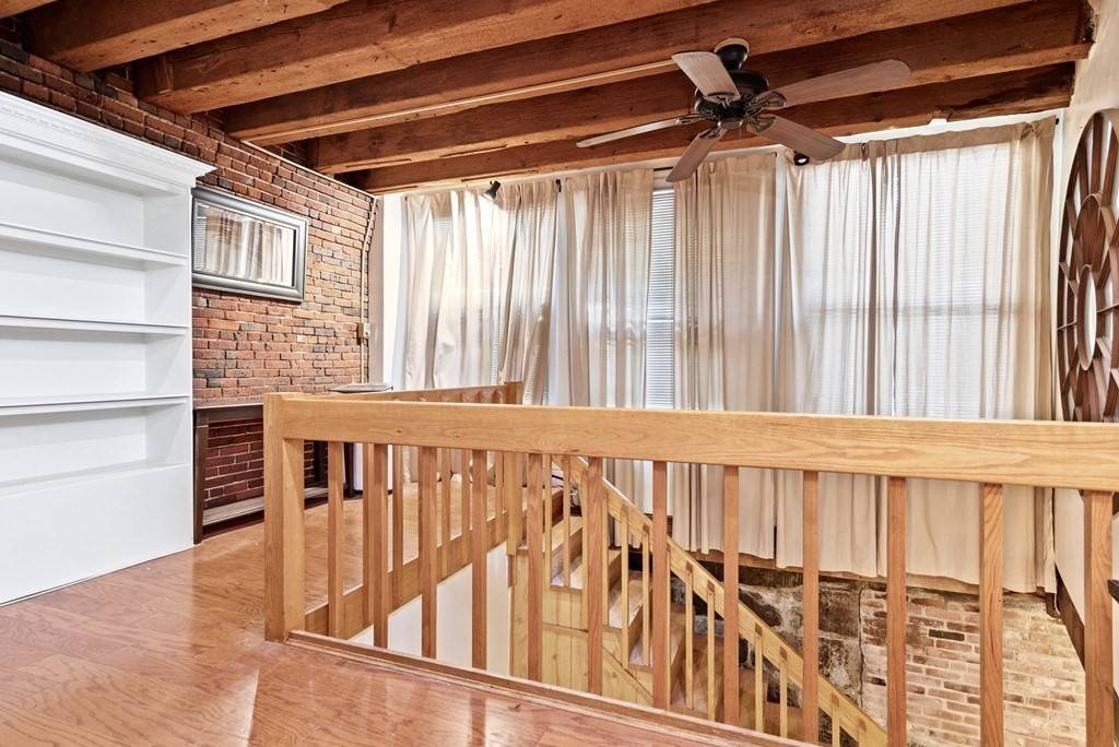 Boston, MA 02109,90 Commercial St #1A