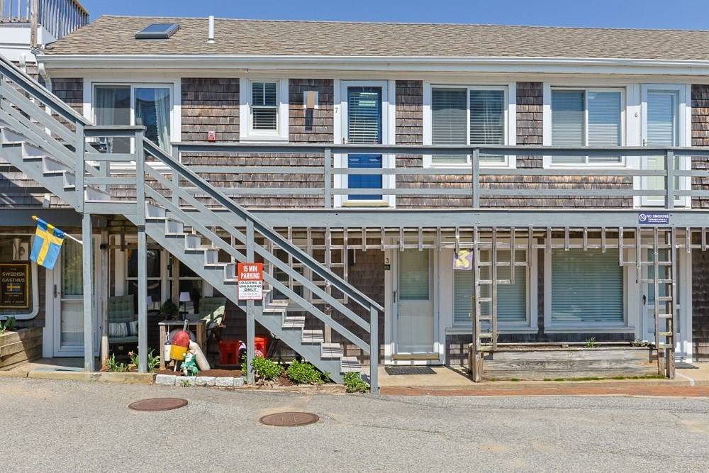 Provincetown, MA 02657,147 Commercial St #L7