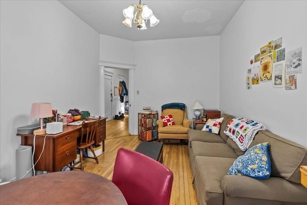 Boston, MA 02134,69 Quint Ave #5