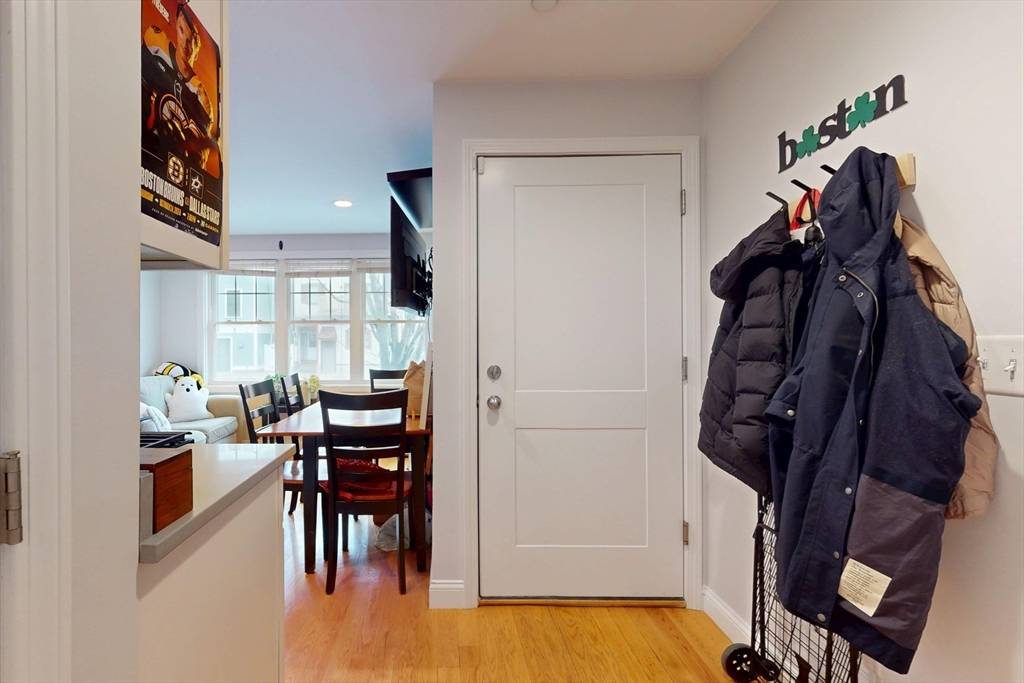 Boston, MA 02127,375 Dorchester St #1