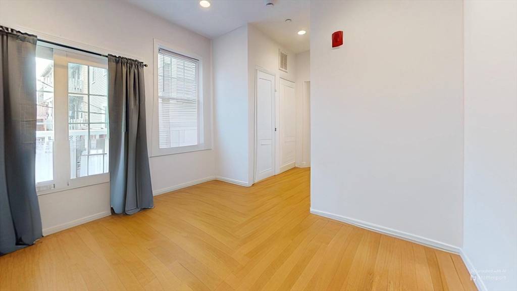 375 Dorchester St #2 Boston, MA 02127