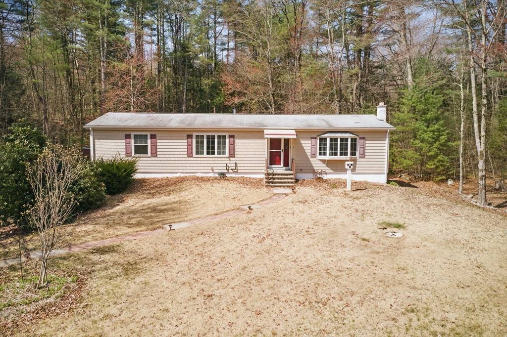 Pelham, MA 01007,58 Daniel Shays Hwy