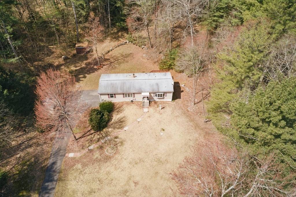 Pelham, MA 01007,58 Daniel Shays Hwy