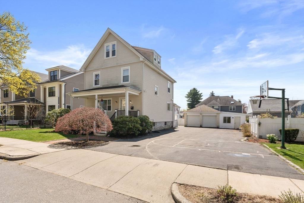 Newton, MA 02465,255 Adams Avenue