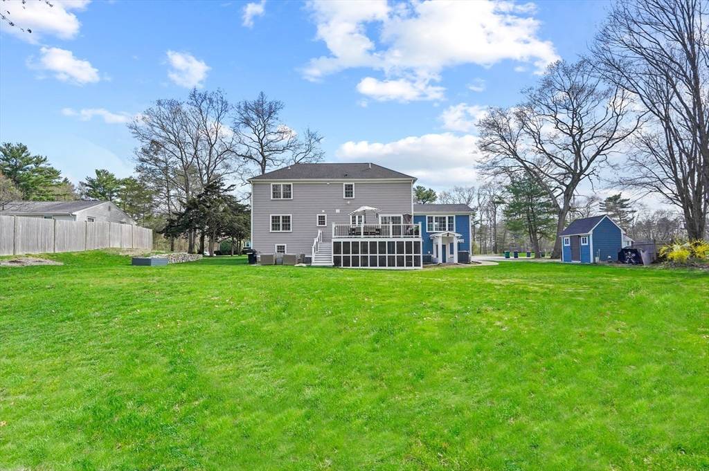 Norwell, MA 02061,18 John Adams Dr
