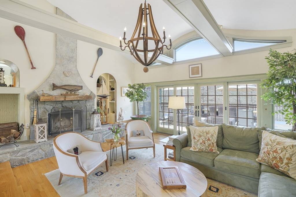 Tisbury, MA 02568,79 David Ave