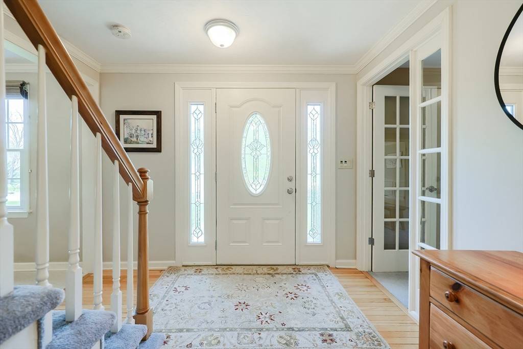Wrentham, MA 02093,10 Lyndon Rd