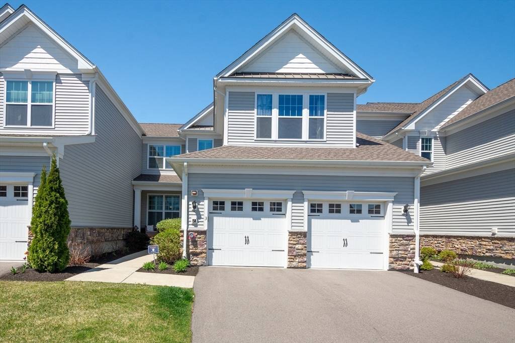 Millis, MA 02054,3 Lansing Way #3