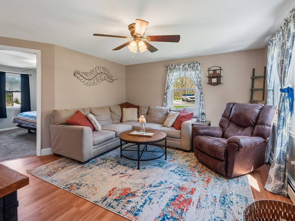 Holden, MA 01522,1481 Wachusett St