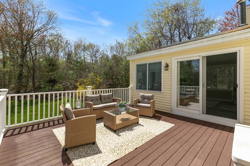 Methuen, MA 01844,3 Bramble Hill Road