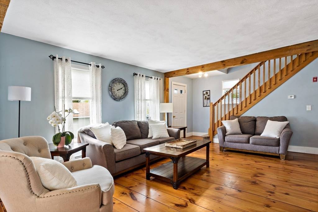 Leominster, MA 01453,36 Thomas Pl