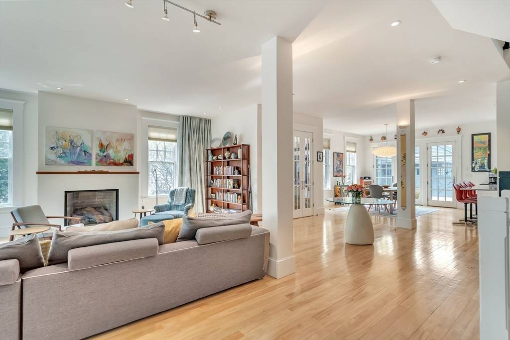 Watertown, MA 02472,30 Center St #30