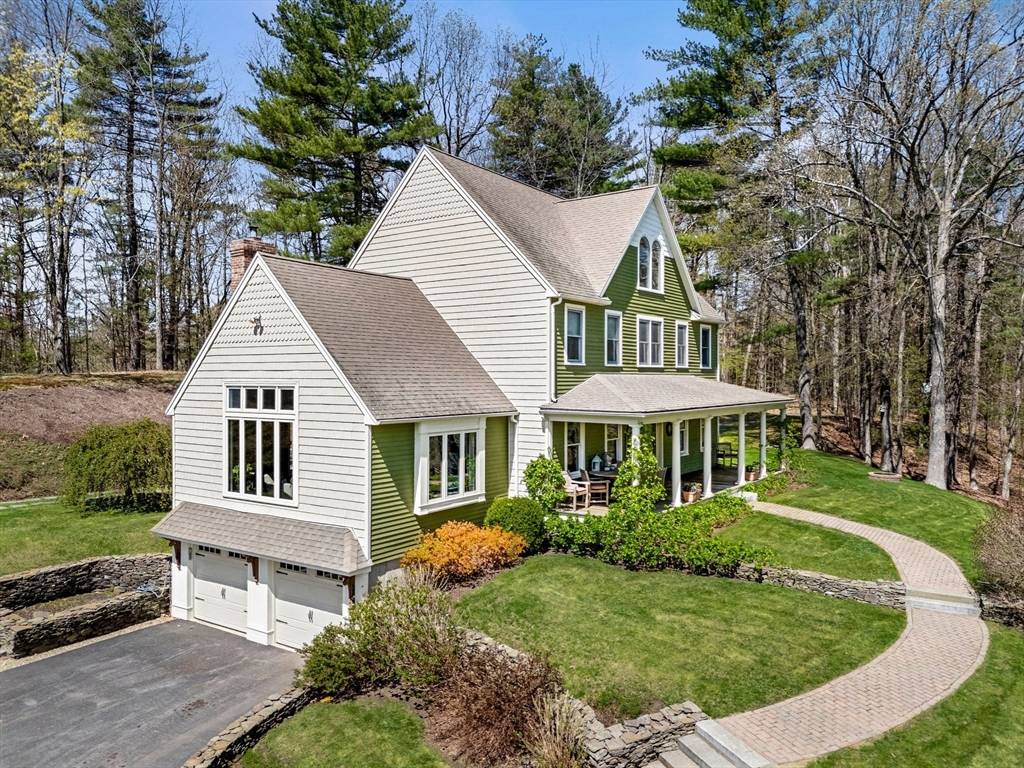 Groton, MA 01450,39 Lovers Ln